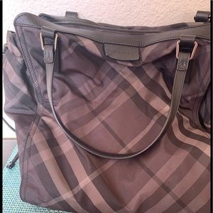 Burberry tote